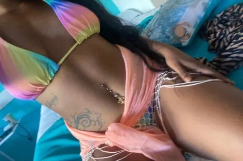 Dominicana juguetona, Higüey