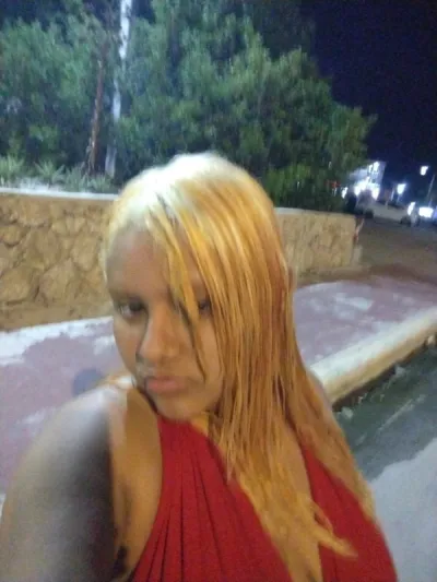 Dominicana coqueta, foto 1